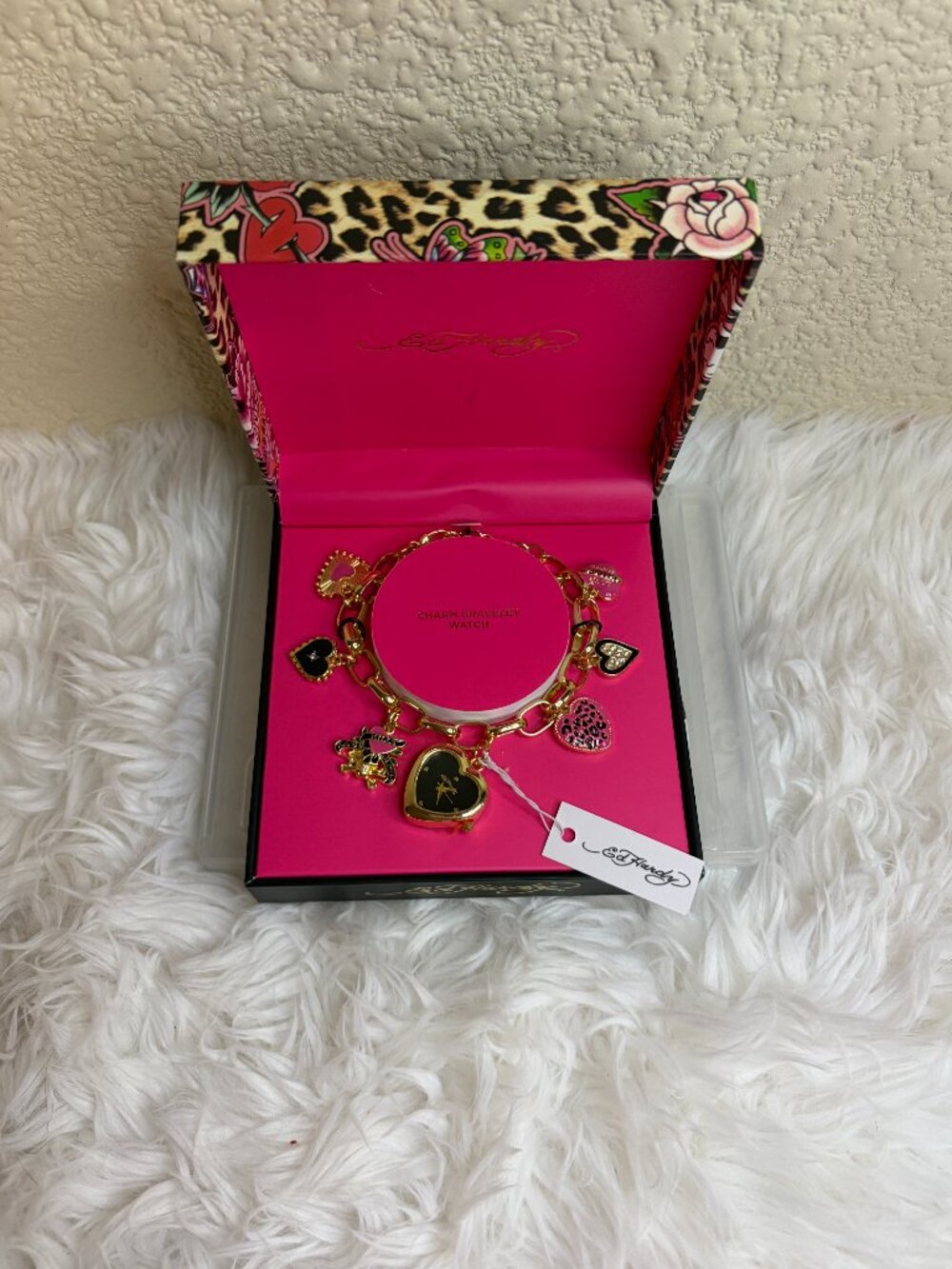 Ed Hardy Charm Bracelet Watch Gold Tone Heart Leopard Rhinestone NWT - Picture 2 of 6
